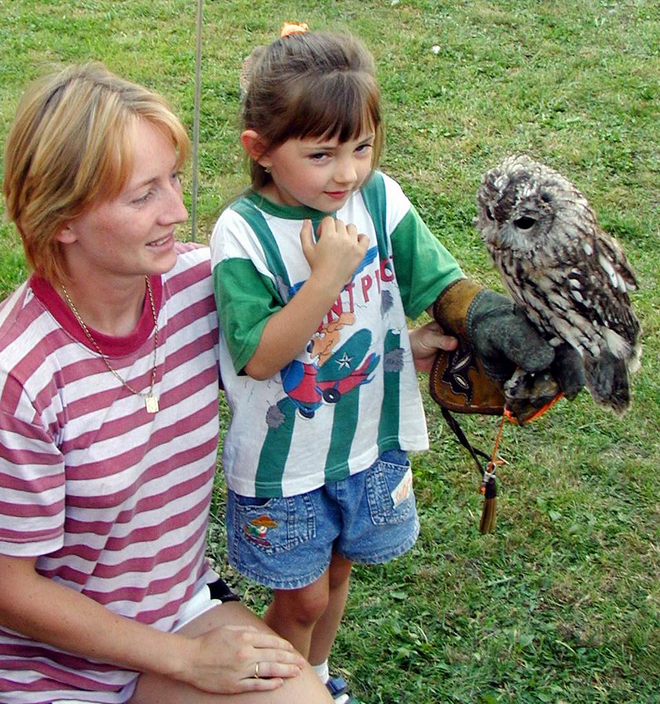 Sokolníci - sokolnická ukázka před restaurací Zlatý jelen v Šunychlu