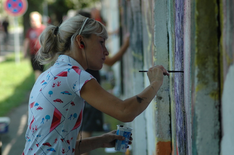 United Colours graffiti