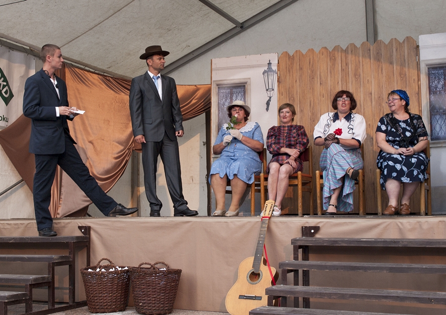 Divadelní festival na náměstí