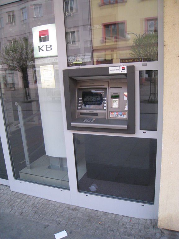 Bankomat Komerční banky - tř. Dr. E. Beneše