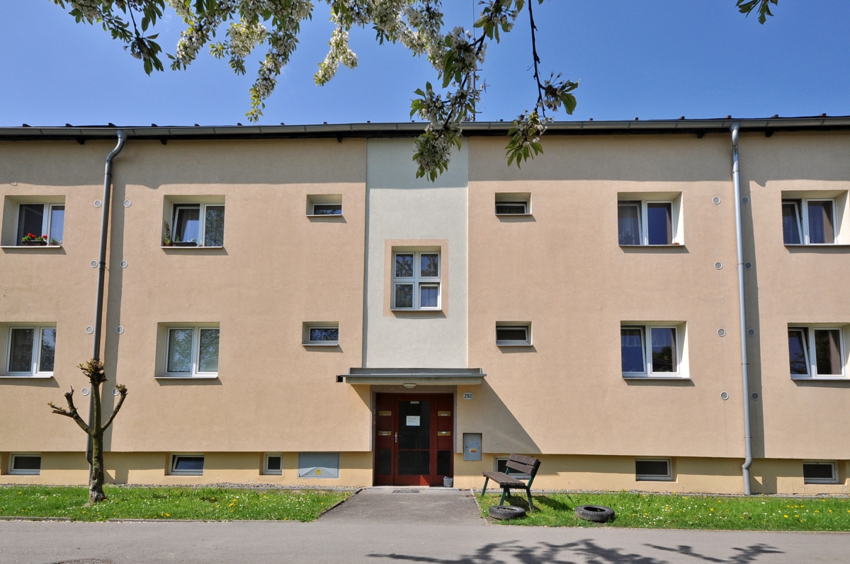 Budovatelská 292