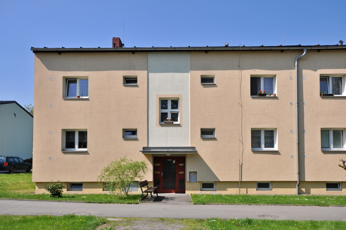 Budovatelská 293