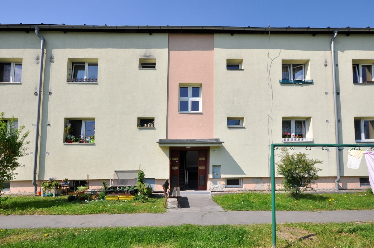 Budovatelská 298