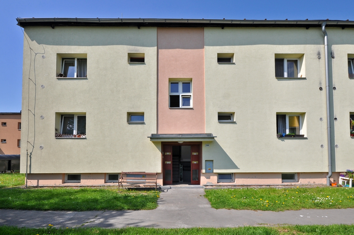 Budovatelská 299