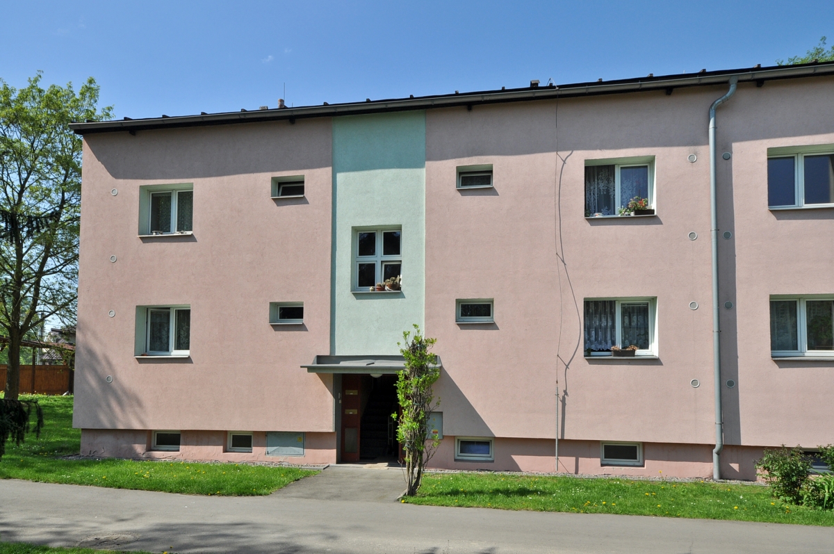 Budovatelská 302