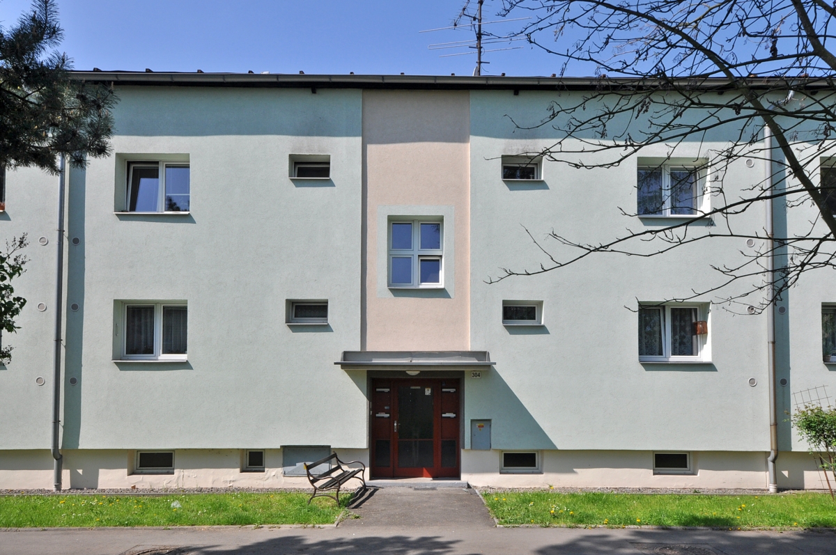 Budovatelská 304