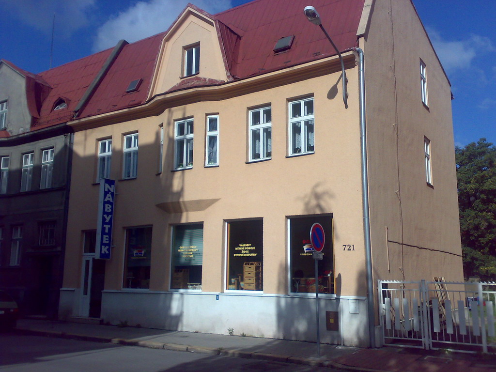 Domov, prodejna nábytku