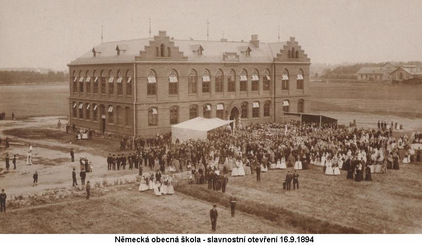 Historické okénko - Školy