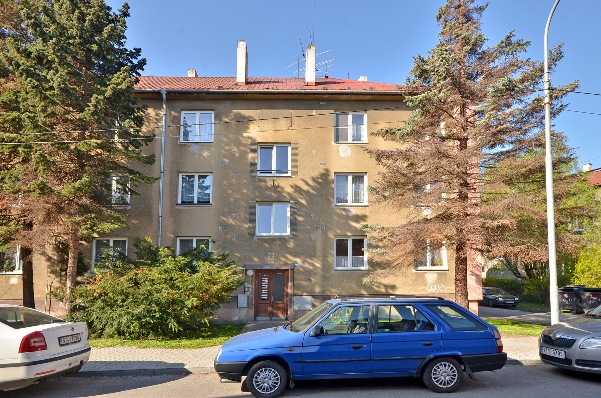 Husova 792