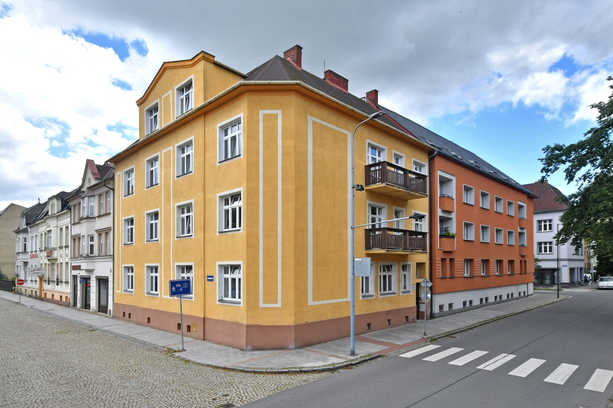 Masarykova 733