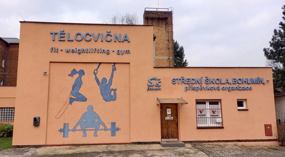 Nabíjecí stanice pro elektromobily - Střední škola Bohumín