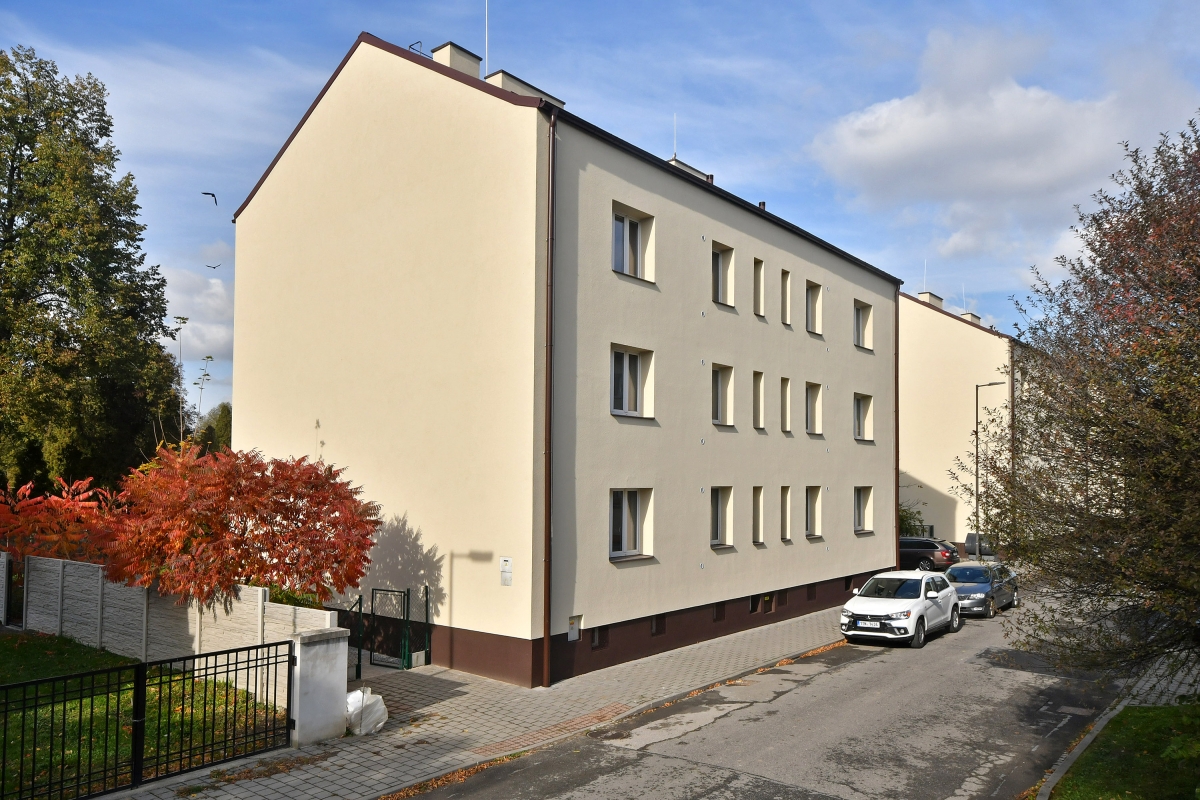 Nerudova 881