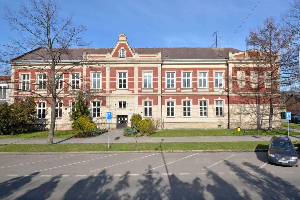 Základní škola Bezručova
