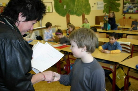 V Bohumíně si převzalo vysvědčení 3,5 tisíce školáků