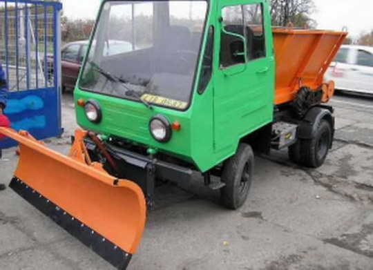 Letošní první sníh v Bohumíně aktivoval cestáře