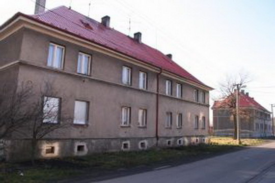 Město chce prodat dva domy na ulici Petra Cingra
