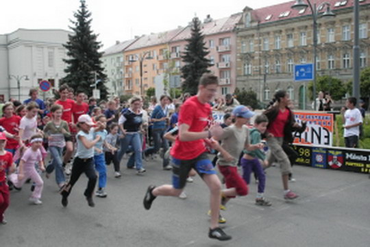 Do ulic Bohumína si přišlo zaběhat pět stovek lidí