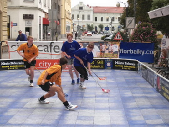 První zářijový den se v Bohumíně odehraje ve znamení florbalu a show pro děti