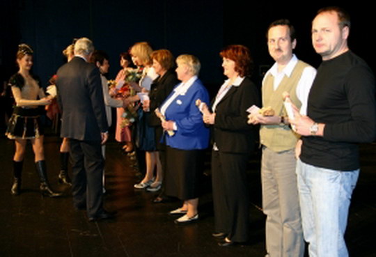 Sošku Amose 2010 si převzalo 10 osobností bohumínského školství