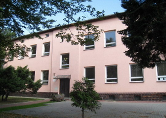 Pobočka knihovny v Záblatí v červenci mimo provoz, proběhne zde výměna oken