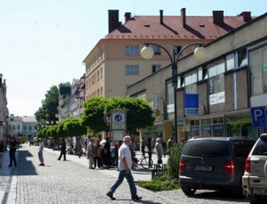 Anonym hrozil, že v obchodním domě Centrum na pěší zóně vybuchne bomba
