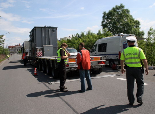 Policisté dálničního oddělení odhalili enormně přetížený kamion z Polska