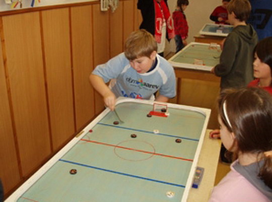V Bohumíně pořádají fanoušci českého stolního hokeje Šprtec cup