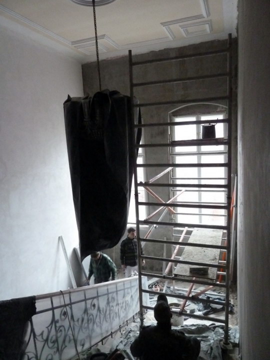 Hlavní schodiště bohumínské radnice prochází omlazovacím procesem
