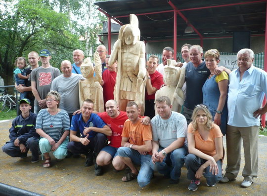 Léto-kruhy 2013 v Bohumíně zakončila slavnostní premiéra soch sv. Floriána