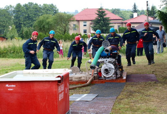 6 týmů hasičů reprezentovalo Bohumín na závodech v Rychvaldě