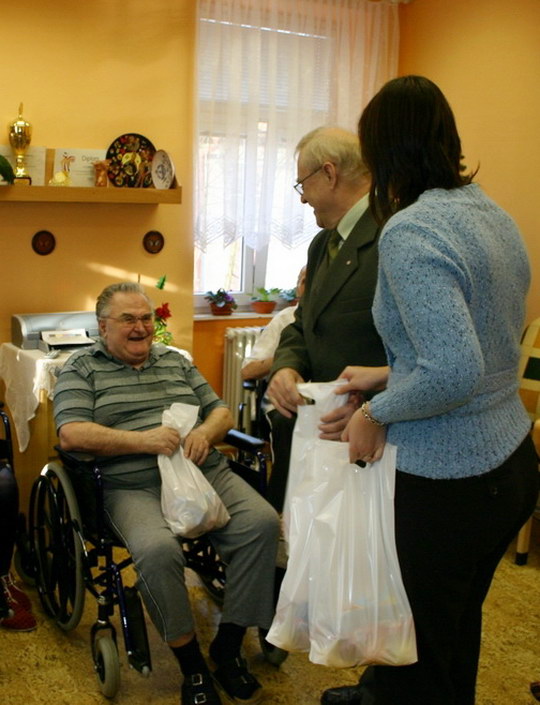 Městský Mikuláš vyrazí za seniory a klienty zařízení sociální péče