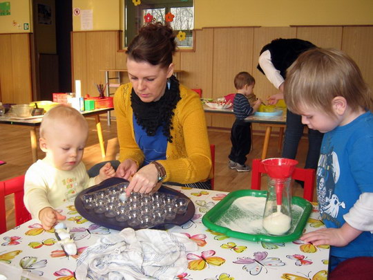 Pedagogika Montessori a tanečky s miminky v Bobeši