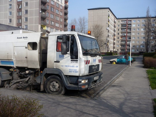 Řidiči si z blokového čištění udělali dobrý den, padají proto pokuty