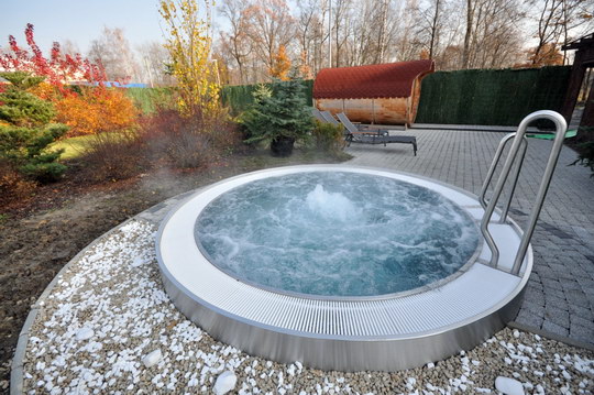 Bospor rozšířil wellness, má venkovní whirlpool