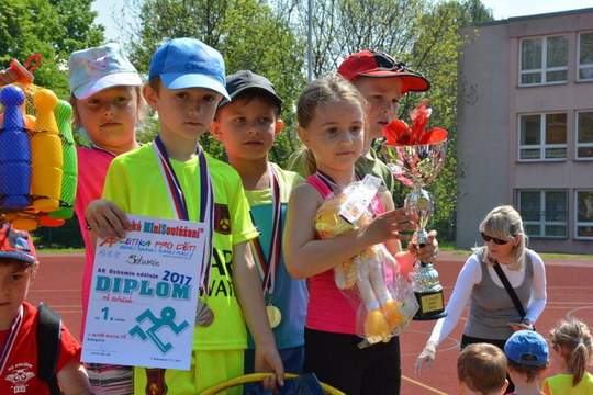 Atletické minisoutěžení vyhrály děti ze Skřečoně