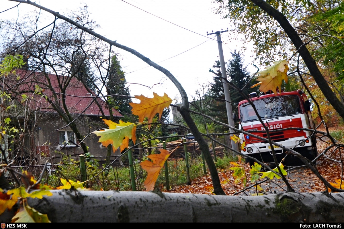 Na čtyři stovky událostí přinesl hasičům v Moravskoslezském kraji vítr