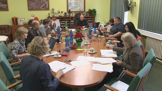 Radní vypsali balík výběrových řízení, včetně soutěže na kruháč a cisternu