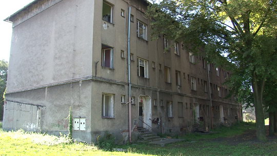 Dům hrůzy v Drátovenské ulici padne k zemi po prázdninách