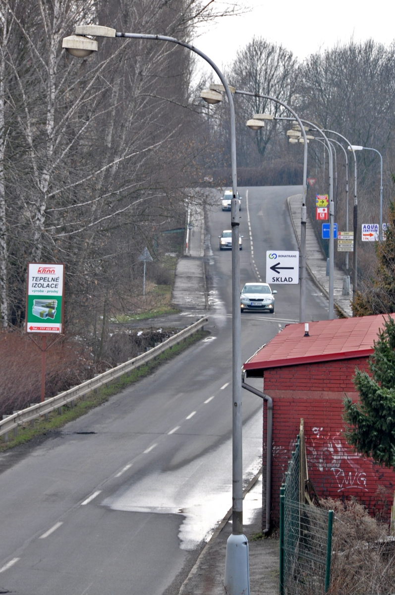 Město začne v Lidické ulici měnit veřejné osvětlení a plánuje i rekonstrukci chodníku