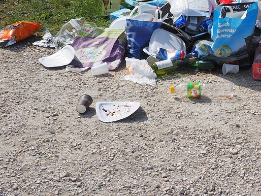 Pokud jste svědky poškozování majetku, volejte městskou policii