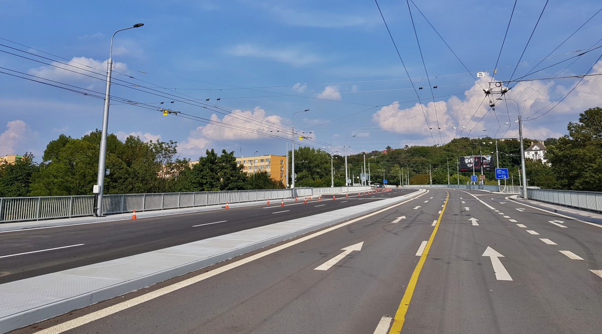 Po dvou měsících se řidičům otevře estakáda Bazaly v Ostravě