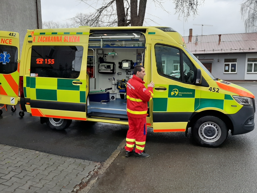 Zdravotníkům a záchranářům říkejte pravdu, nezatajujte informace