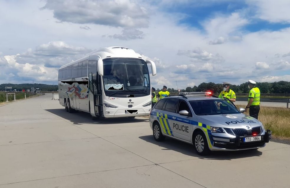 Policisté se zaměřili na kontrolu mezinárodní linkové dopravy