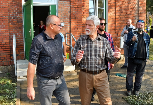 Prezident Petr Pavel si v Bohumíně prohlédl zaplavené lokality