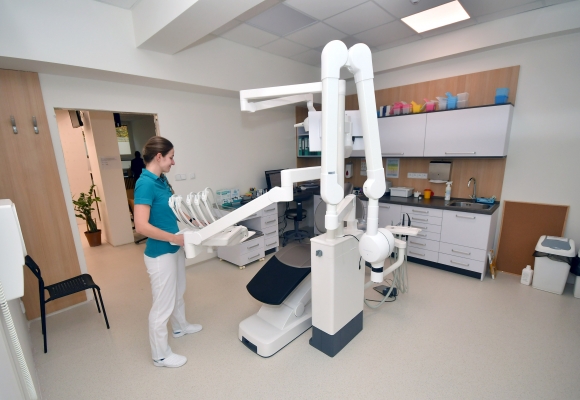 Nemocnice obnovila po povodních provoz zubní kliniky