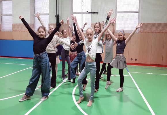 Se StarDance Tančí celá škola, Skřečoň vybojovala stříbro