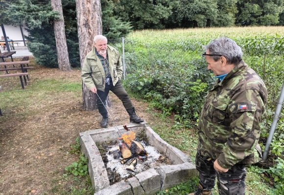 Pěšky i na kole se lidé v Bohumíně vydali Za krásami podzimu