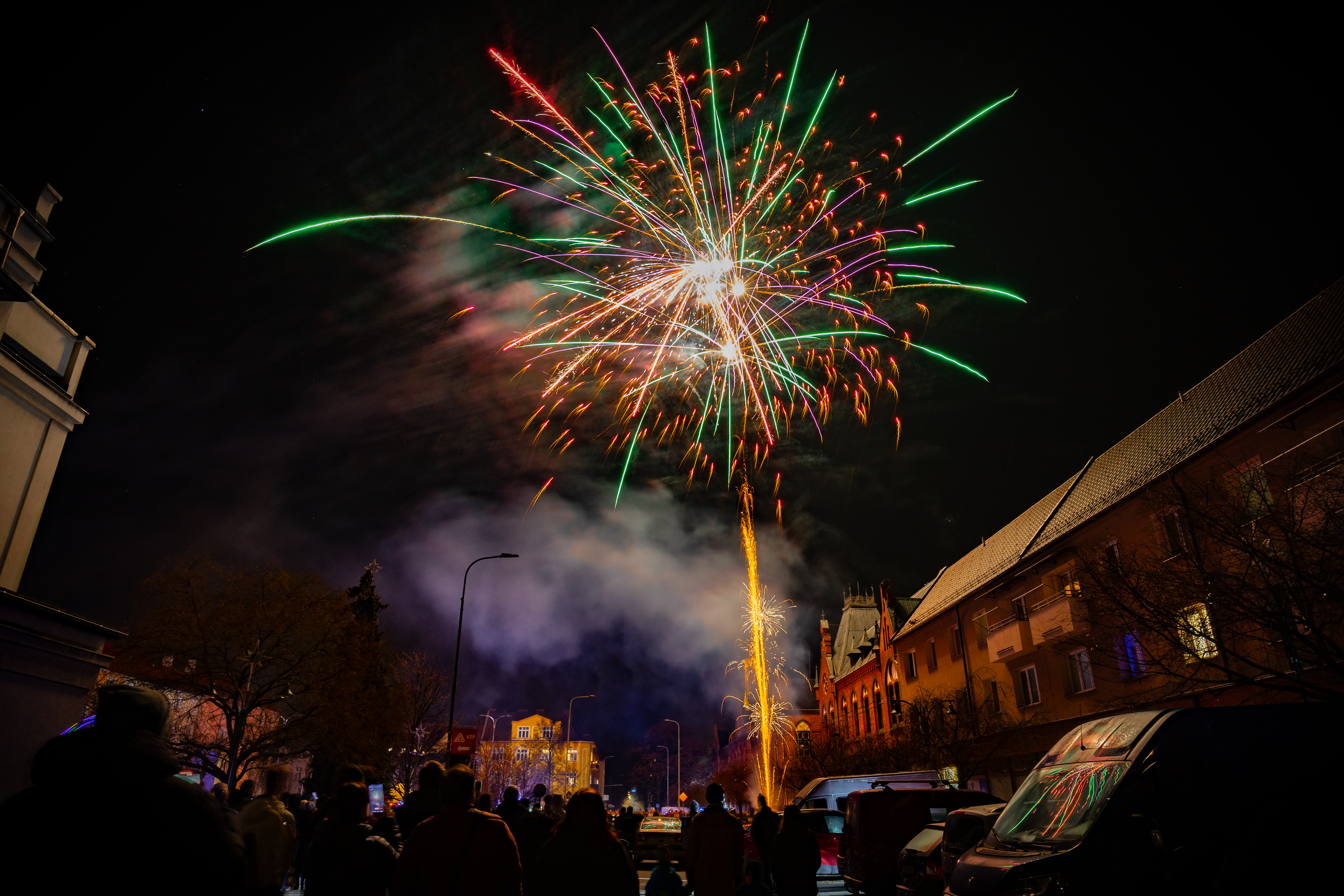 Lidé rozhodli. Letos zůstane štědrovečerní obloha nad náměstím tichá