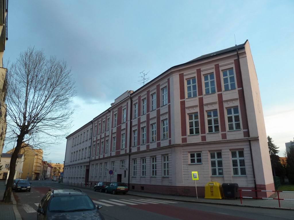 Nabídka práce - školní psycholog/speciální pedagog