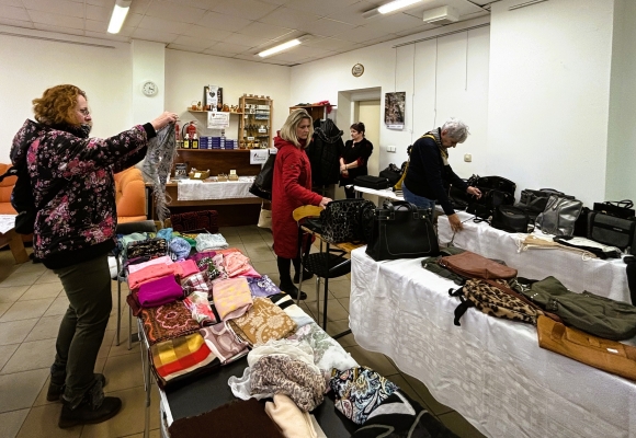 Charitativní bazar kabelek ve Starém Bohumíně pomůže nevyléčitelně nemocným